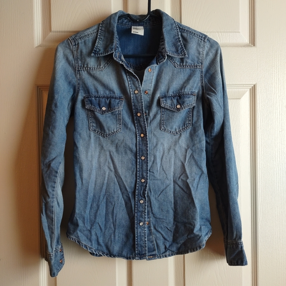 Pearl snap denim button up